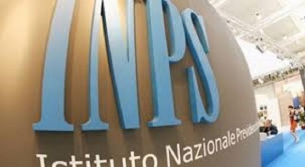 INPS e PENSIONI: riconosciuta la 13ª mensilità sulla pensione di reversibilità  al coniuge superstite in costanza di attività lavorativa: l’Inps cambia orientamento. Da oggi è possibile richiedere gli arretrati relativi agli ultimi cinque anni